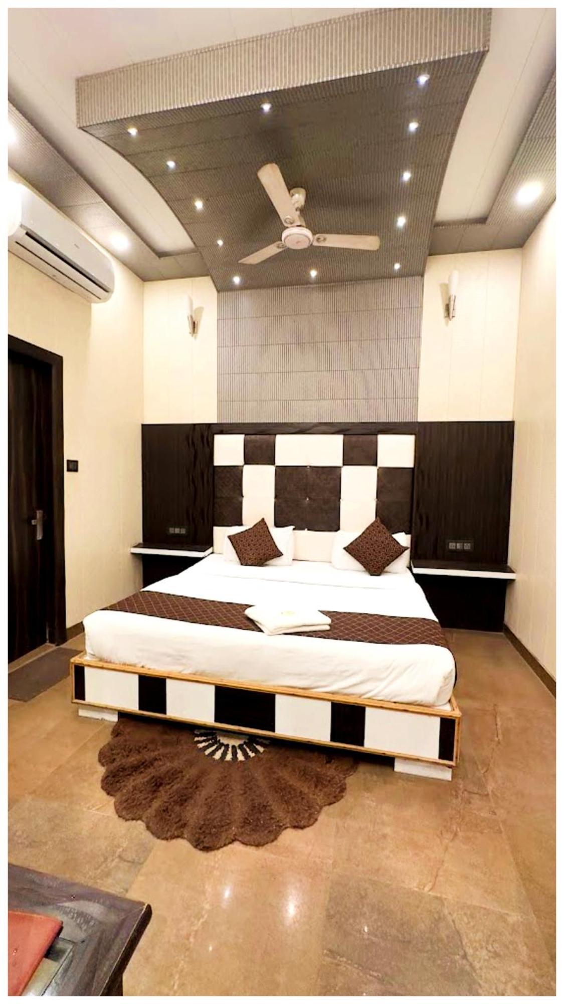 Grg Pardesi Hotel Харидвар Экстерьер фото