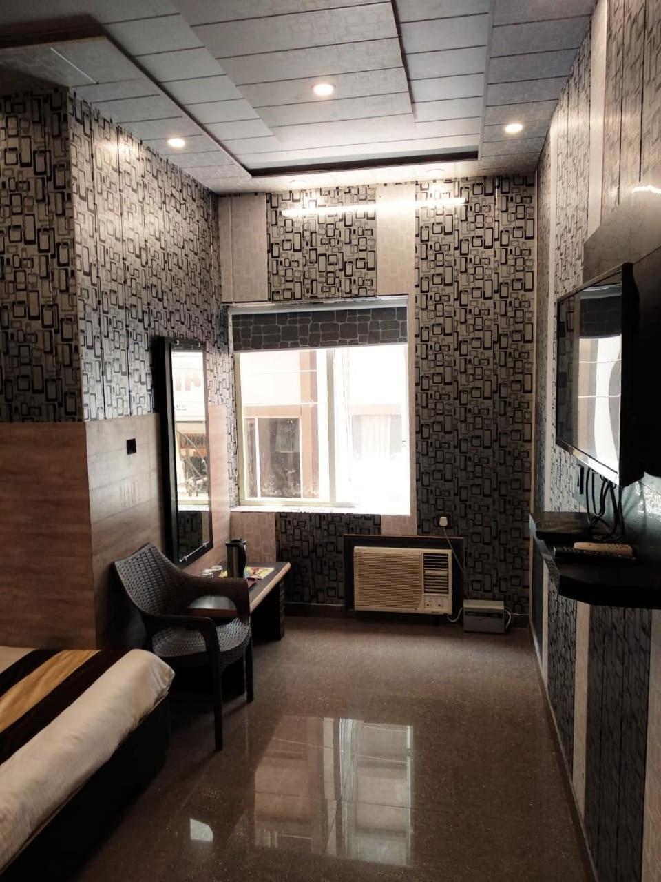 Grg Pardesi Hotel Харидвар Экстерьер фото